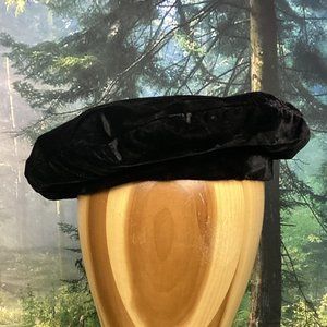 Vintage Plaza Suite by Betmar Black Crushed Velvet Beret Hat NEW